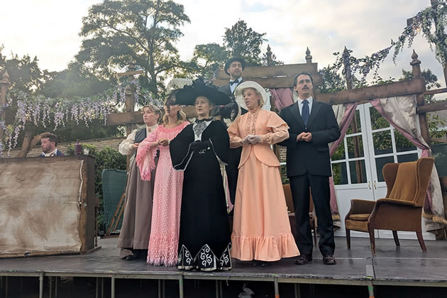 Boston Manor Park Oscar Wilde 