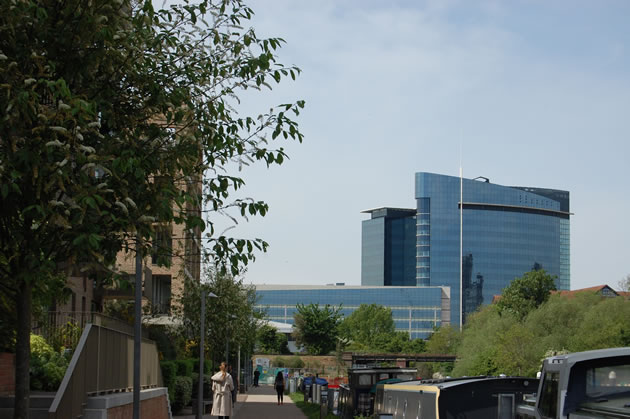 Sign now gone from GSK House in Brentford 
