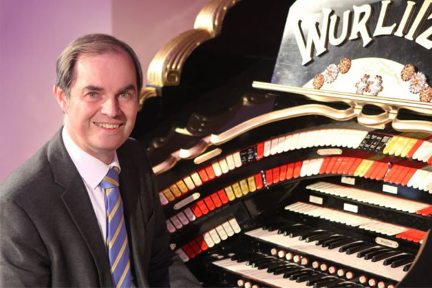 Michael Wooldridge at the Wurlitzer