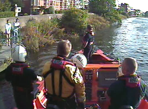 i assisting two men who jummped into the river