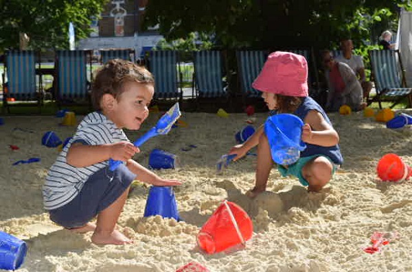 Children at Play - Liz Jenner