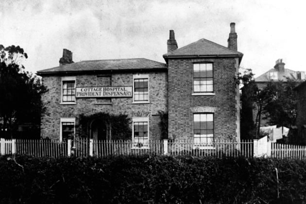 Ealing Cottage Hospital opened in 1871 at Minton Lodge
