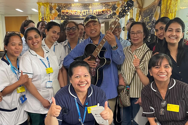 Six North team at Ealing Hospital 