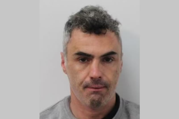Mongan died his hair in an attempt to evade arrest