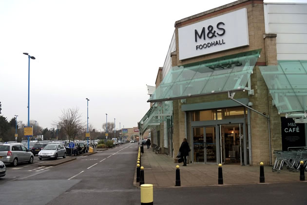 M&S Foodhall in Kew Retail Park
