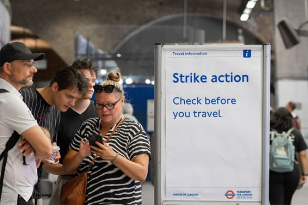 Passengers are advised to check before travelling in London from 18 - 21 August